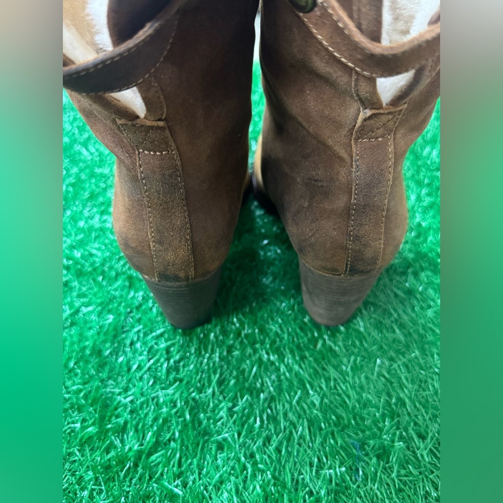 UGG Layna Sheepskin Cuff Winter Boots Size 5 - Picture 8 of 11